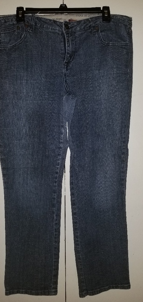 Jeans - Picture 2 of 3